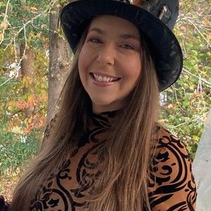 Meet your Posher, Tiana